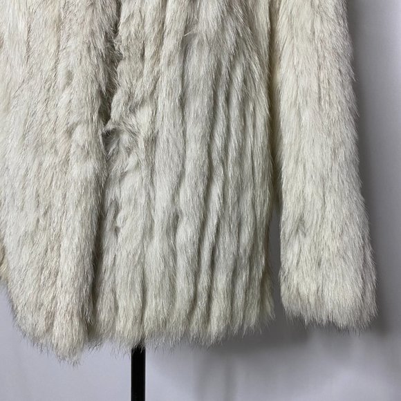Saga Fox Fur Coat White Cream Gray - Picture 2 of 16